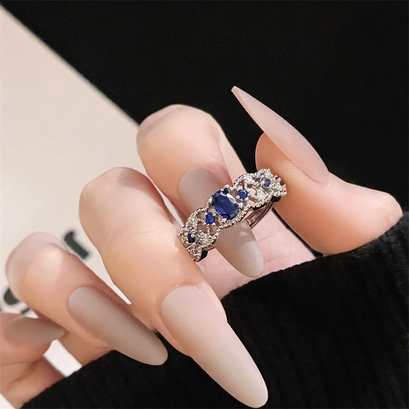 Stylish Silver Needle Crystal Ring