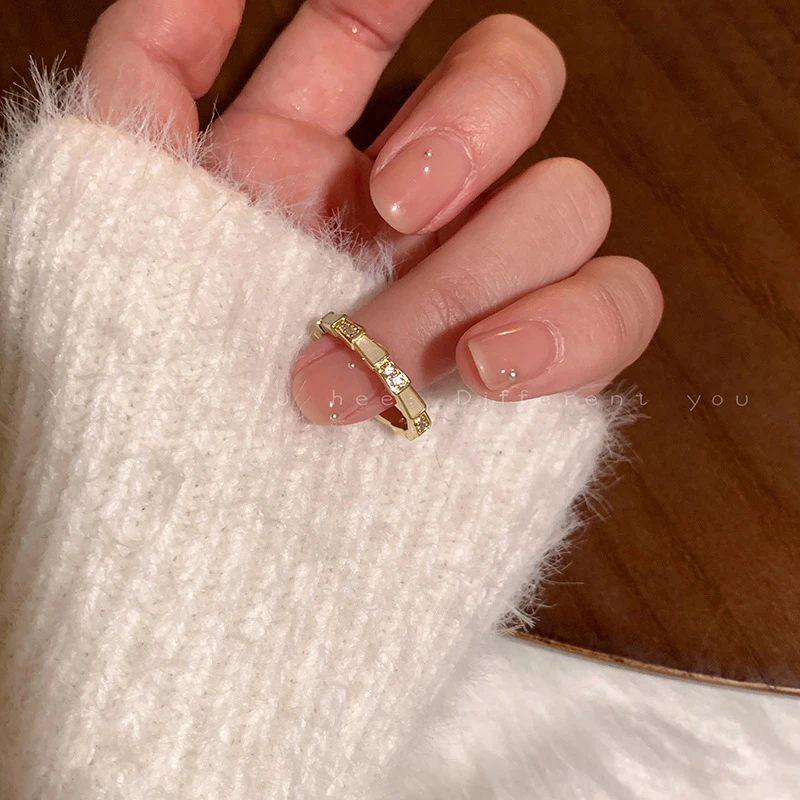 Pretty golden color crystal adjustable ring