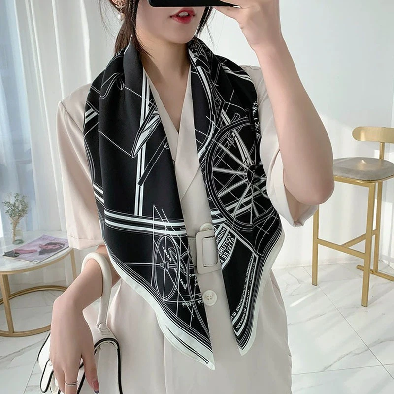 Elegant black silk square scarf - Thumbnail 3