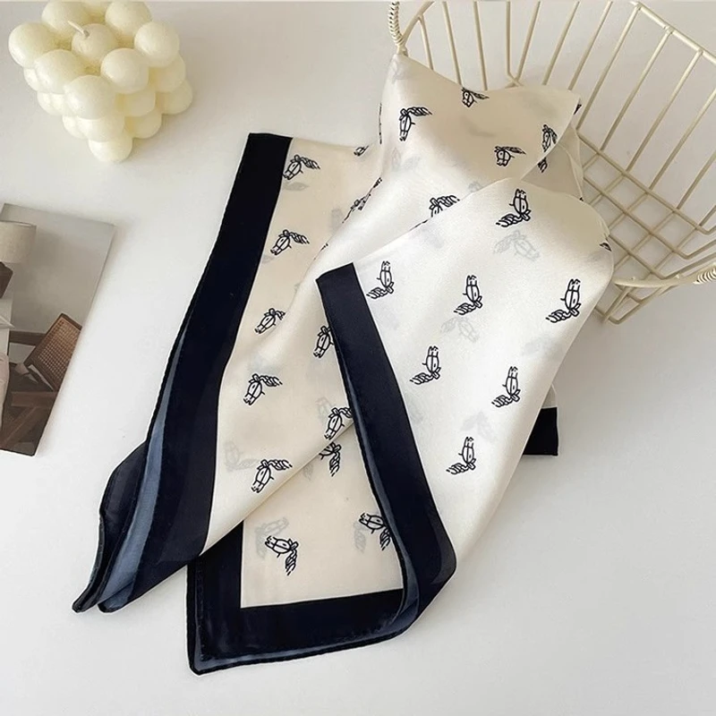 Sophisticated white square scarf / hijab
