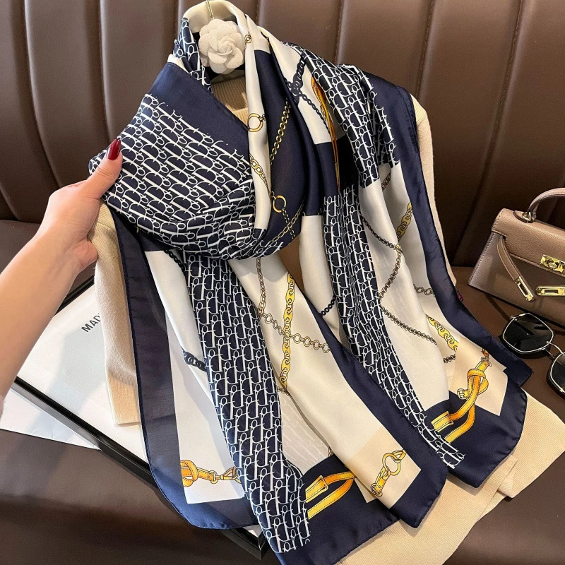 High quality navy blue & white printed hijab/orna - Thumbnail 3