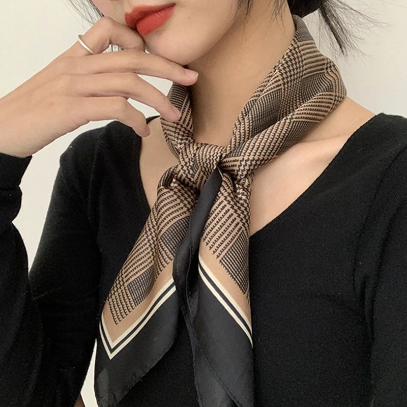 Black brown printed square scarf - Thumbnail 3