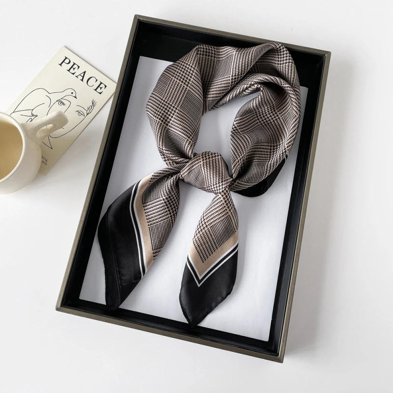 Black brown printed square scarf - Thumbnail 4