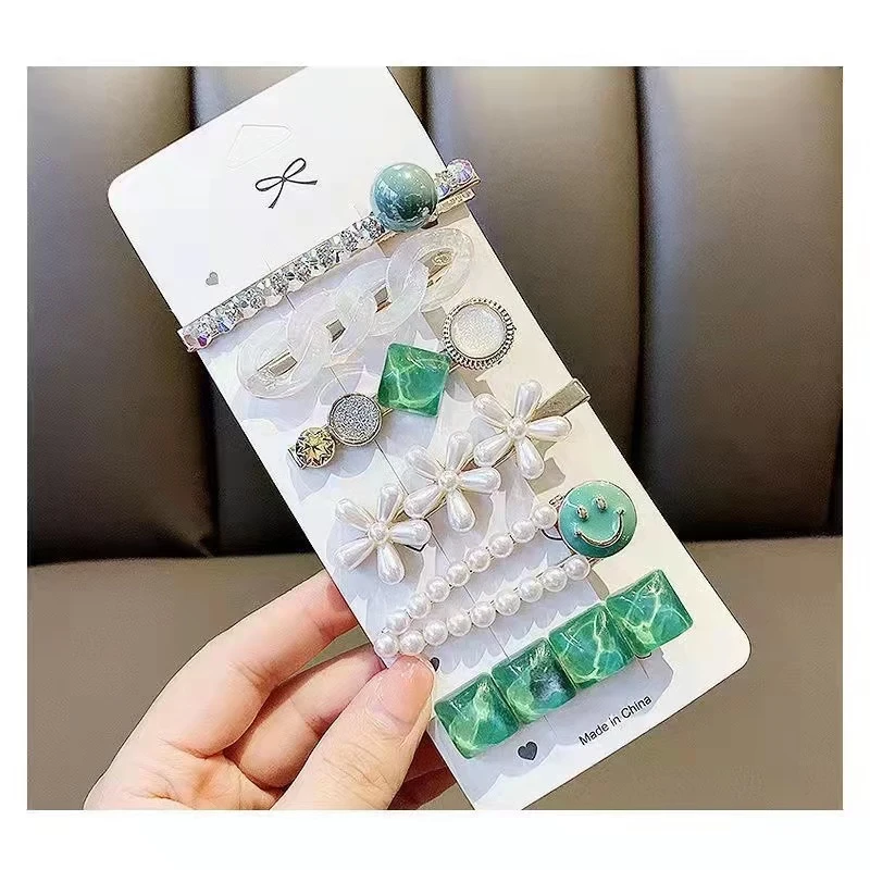 Beautiful six pieces hair clip set