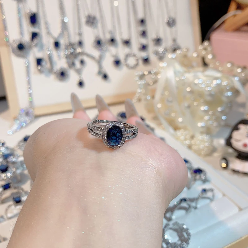 Stunning oval shaped crystal ring - Thumbnail 3