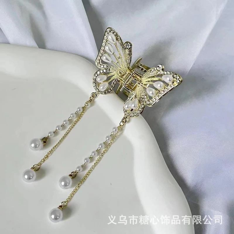 Rhinestone pearl tassel claw clip
