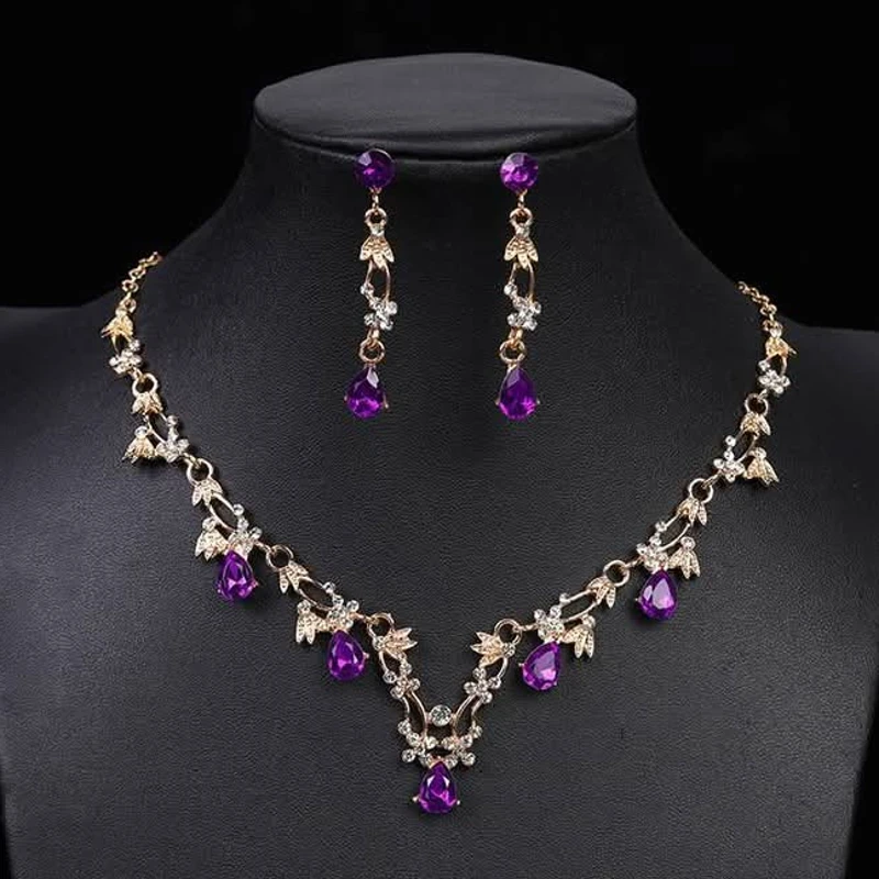 Gorgeous purple color necklace earrings set