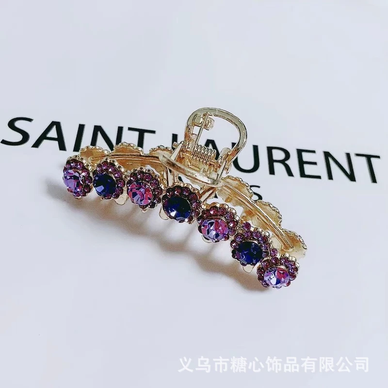 Gorgeous pinkish purple color claw clip