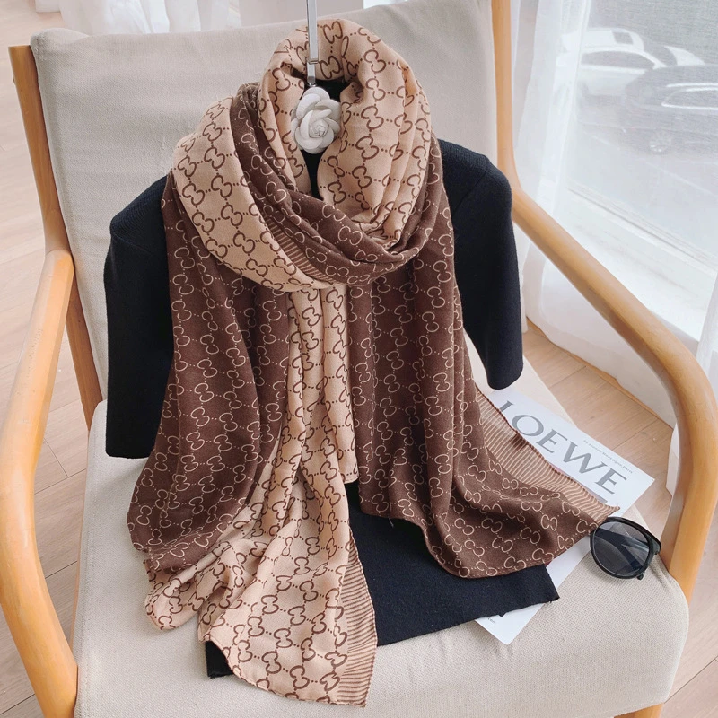 Stunning Brown printed hijab / orna - Thumbnail 3