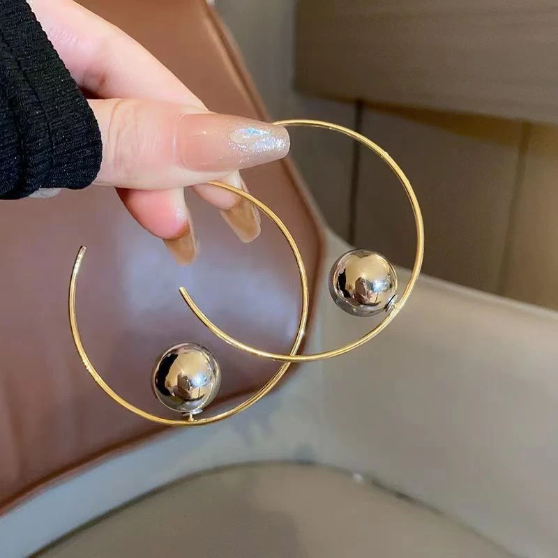 Metal Big Circle Hoop Earrings For Women Exaggerated Gold Color C-Shaped Round - Thumbnail 3