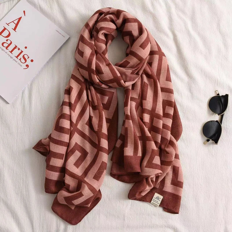 Stunning red pink hijab / orna