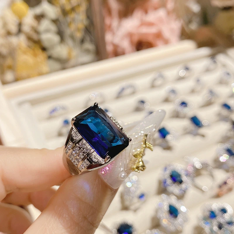 Sterling Silver Blue Topaz Ring
