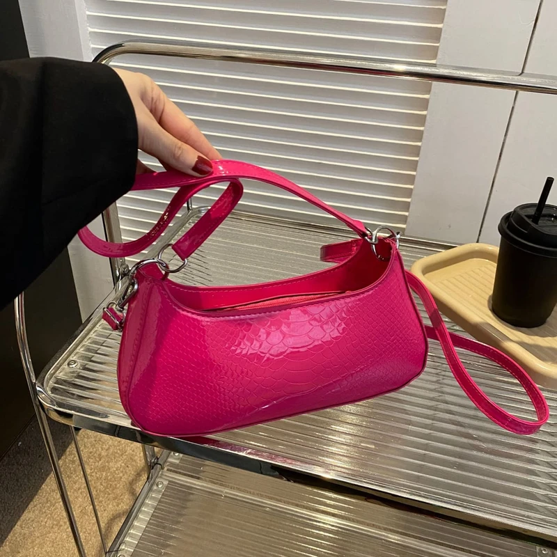 Fashionable Armpit Bag - Thumbnail 5