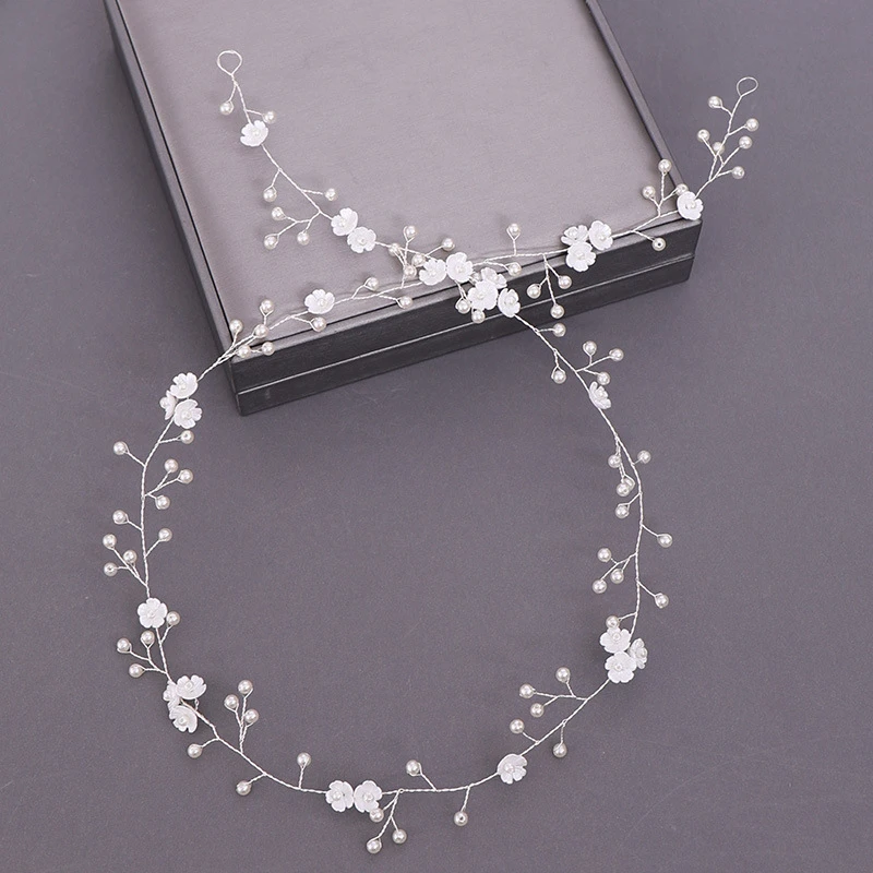 Elegant pearl headband