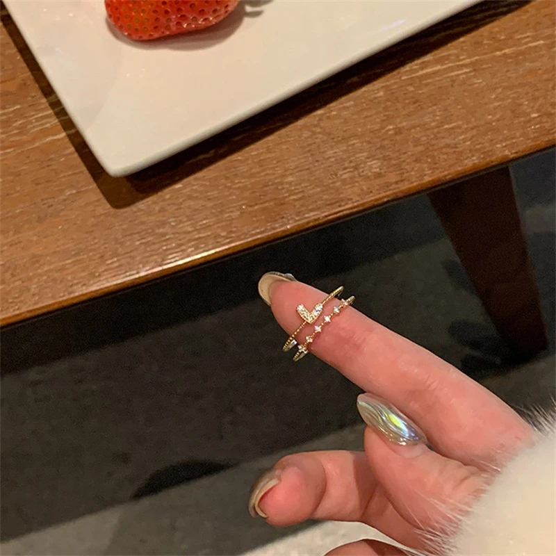 Luxury design heart crystal ring