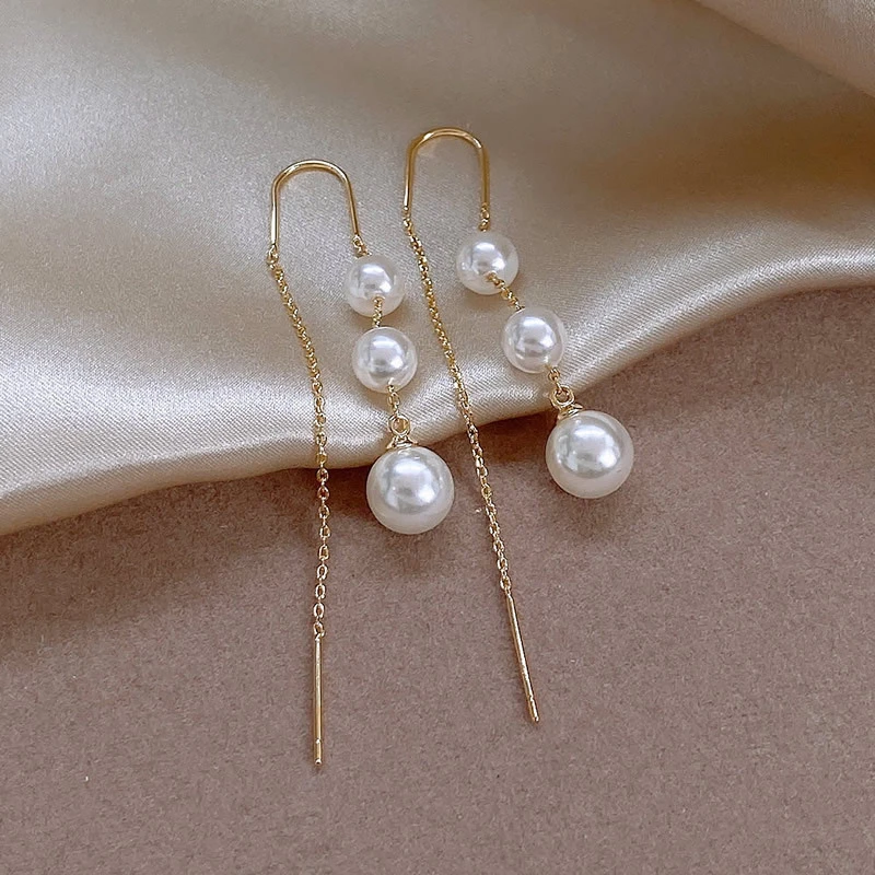 Stunning pearl tassel earrings
