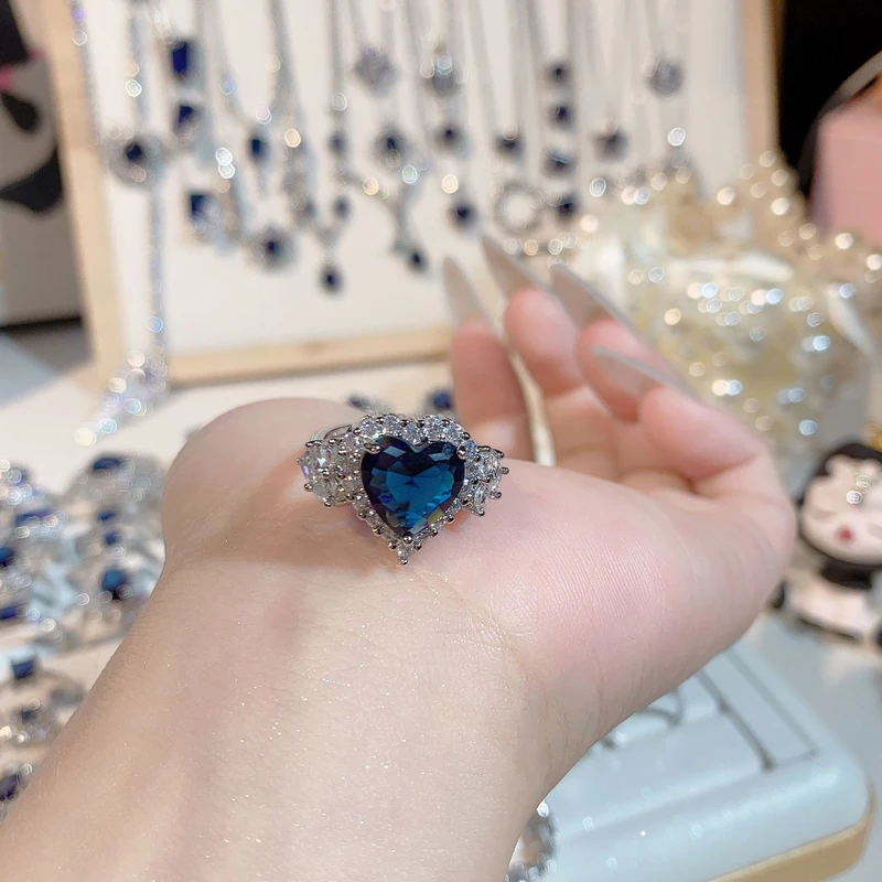 Beautiful Heart Shaped Deep Blue Ring