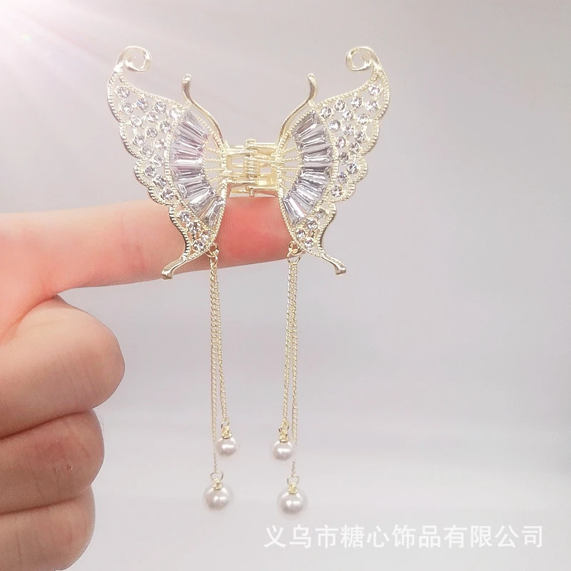 Exquisite white color tassel pearl grip clip