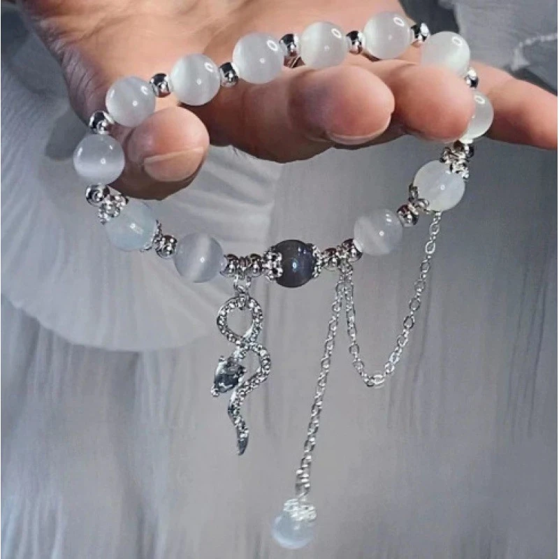 White color crystal beaded bracelet