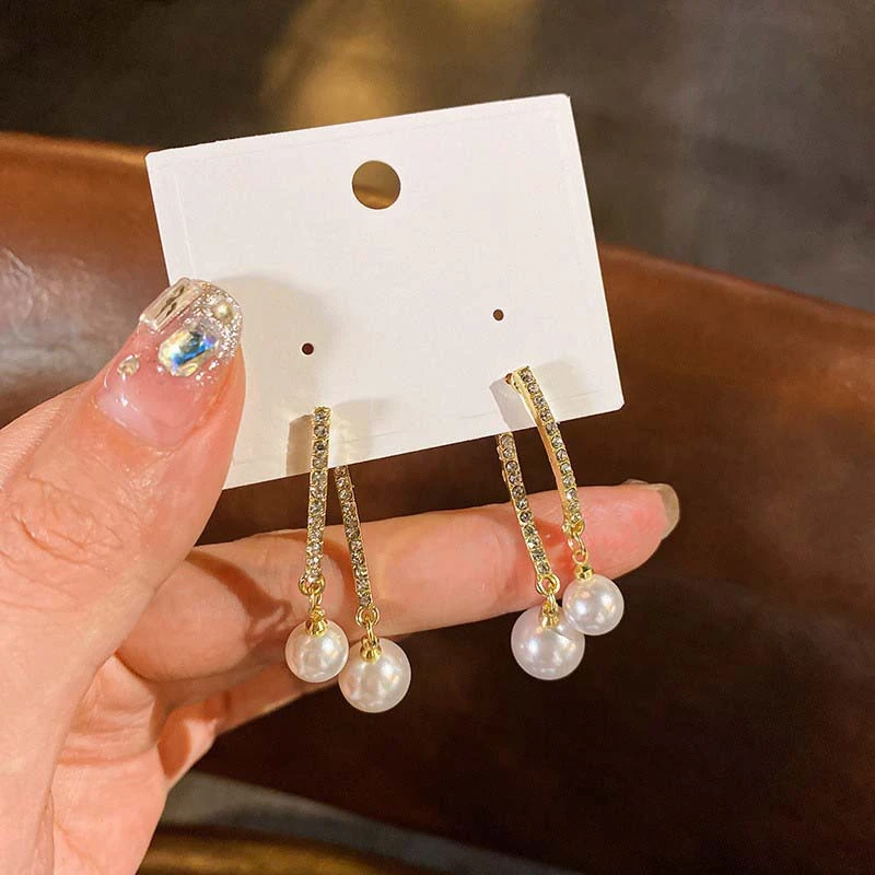 Stylish pearl earrings