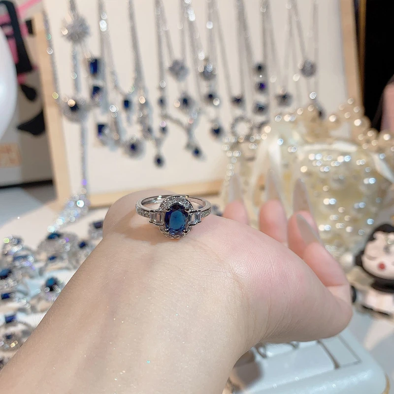 Oval Halo Engagement Ring
