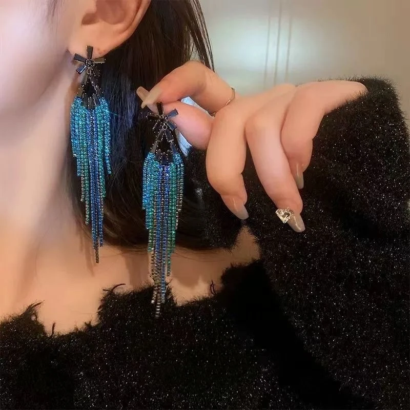 Elegant & Shiny Tassel Earrings