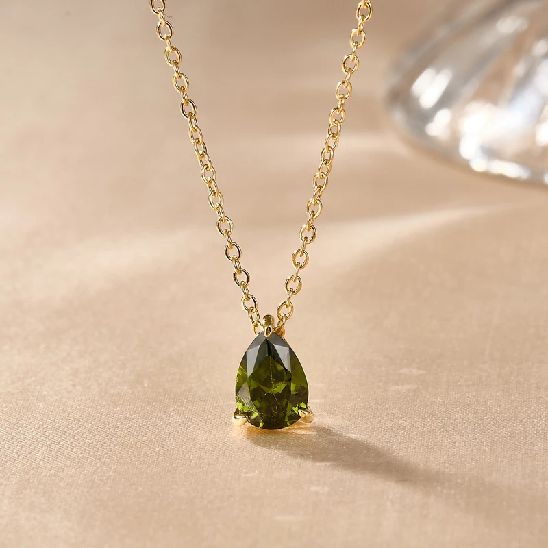 Beautiful olive green color neckpiece