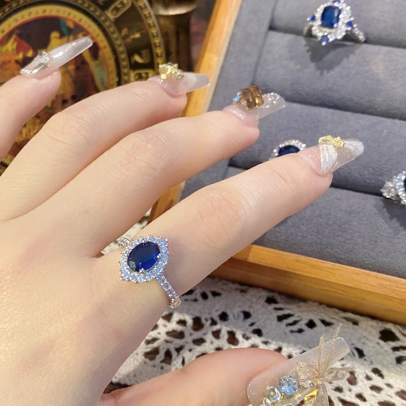 Halo sapphire blue ring - Thumbnail 3