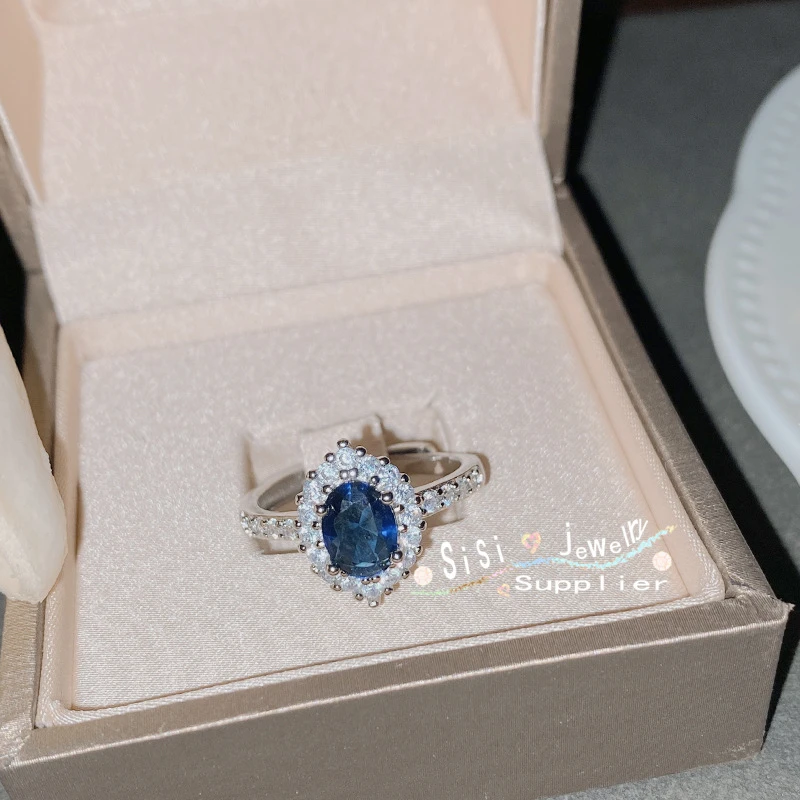 Halo sapphire blue ring - Thumbnail 4