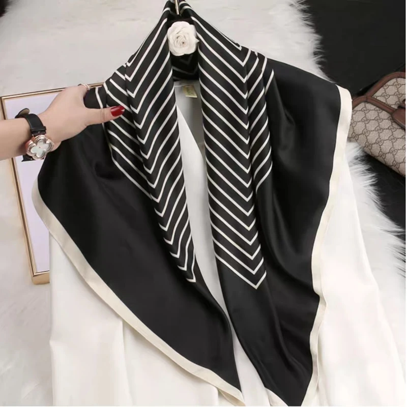 Elegant black white printed silk scarf / hijab - Thumbnail 3