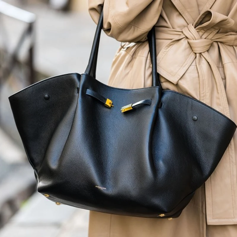 Large Capacity Wing Bags High-end Leather Dumpling Shape Design Large Handbags