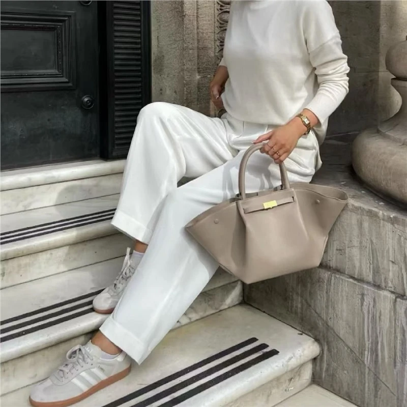 Large Capacity Wing Bags High-end Leather Dumpling Shape Design Large Handbags - Thumbnail 6