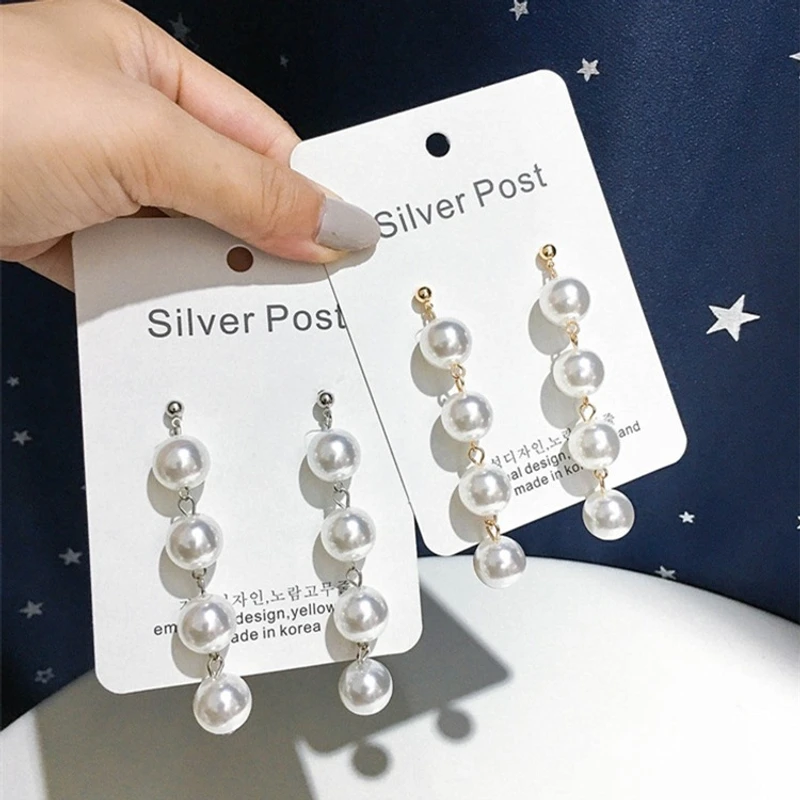 Pretty pearl dangle earrings