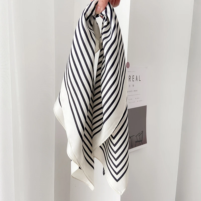 White black pattern classy scarf - Thumbnail 5