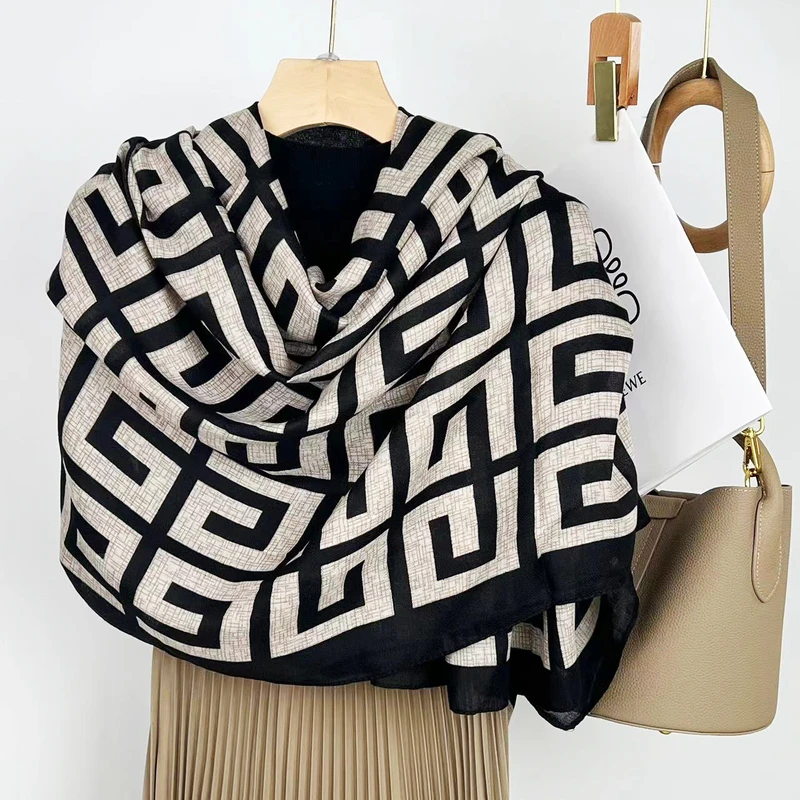 Classy black white printed hijab / orna - Thumbnail 3