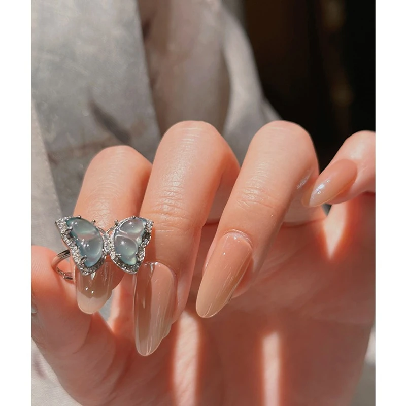 Pretty Butterfly Crystal Ring - Thumbnail 4