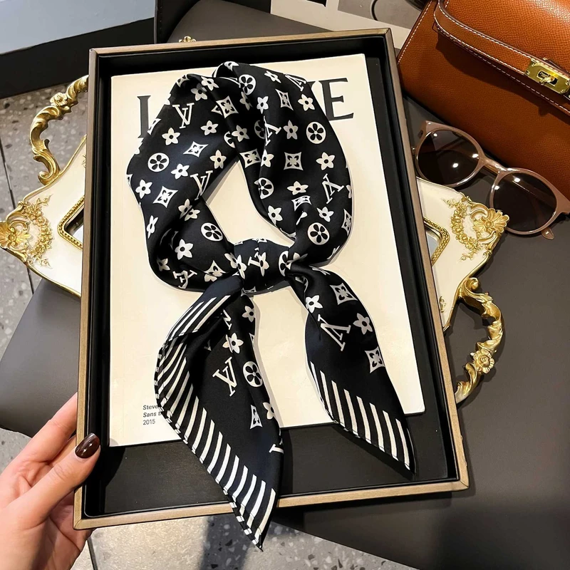 Stylish black hijab / scarf
