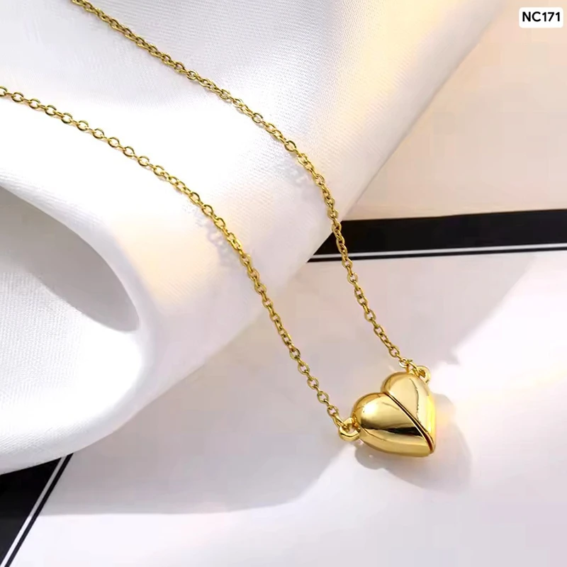 Magnetic stainless steel necklace