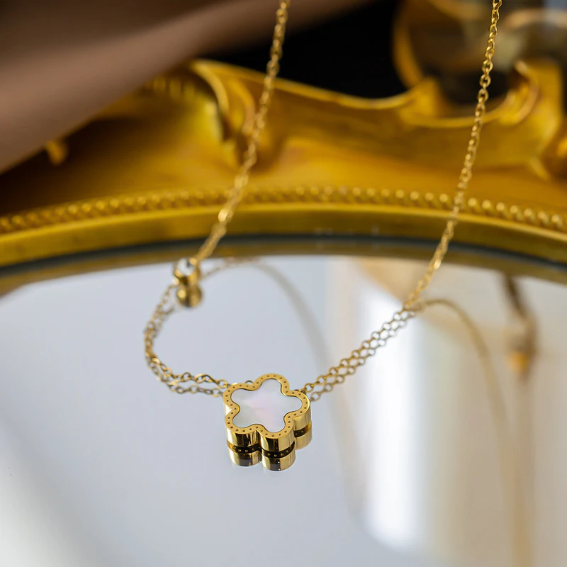 Stainless steel necklace
