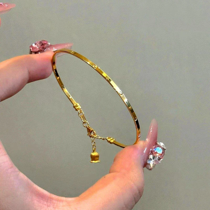 Stainless steel adjustable bracelet