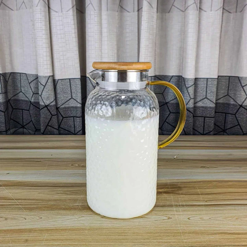 1.8 Ltr Glass Water Jug Ice Wooden Lid (DEM)