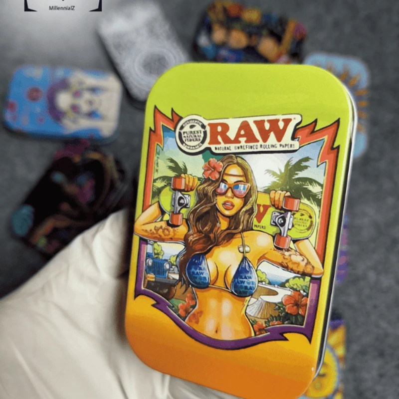 RAW Girl Box