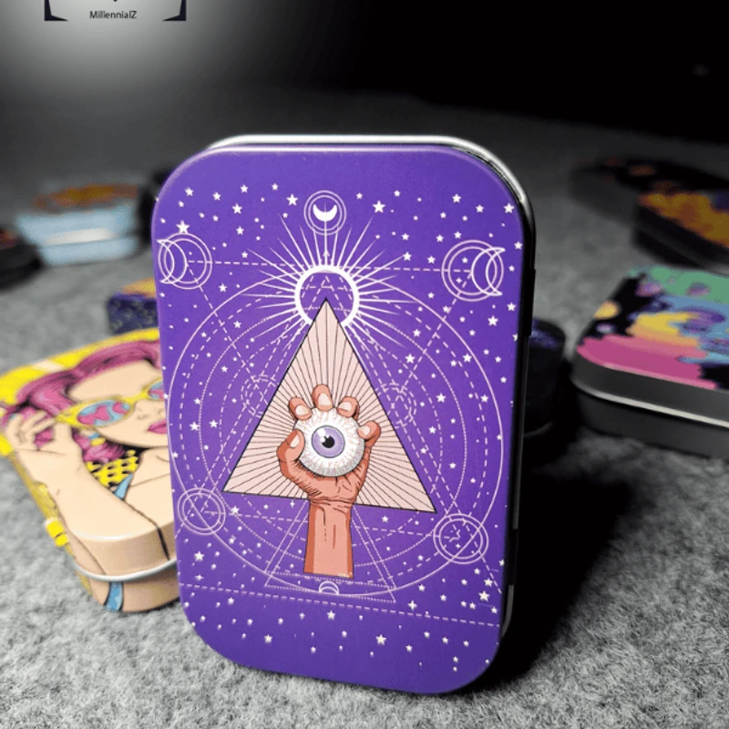 Triangle Eyed Box