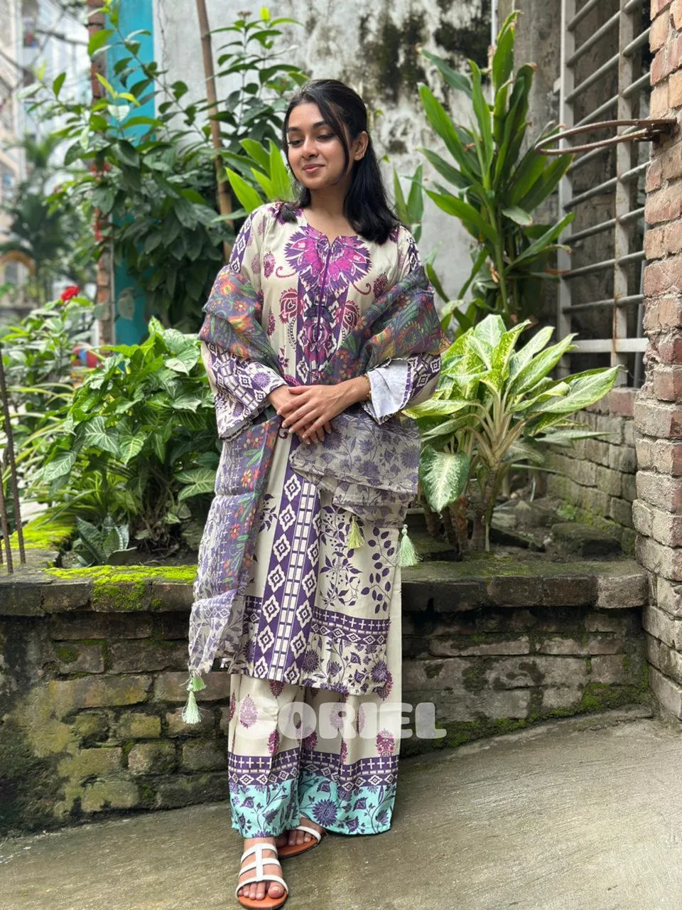 Dubai Soft Silk (Three Piece) - Thumbnail 3