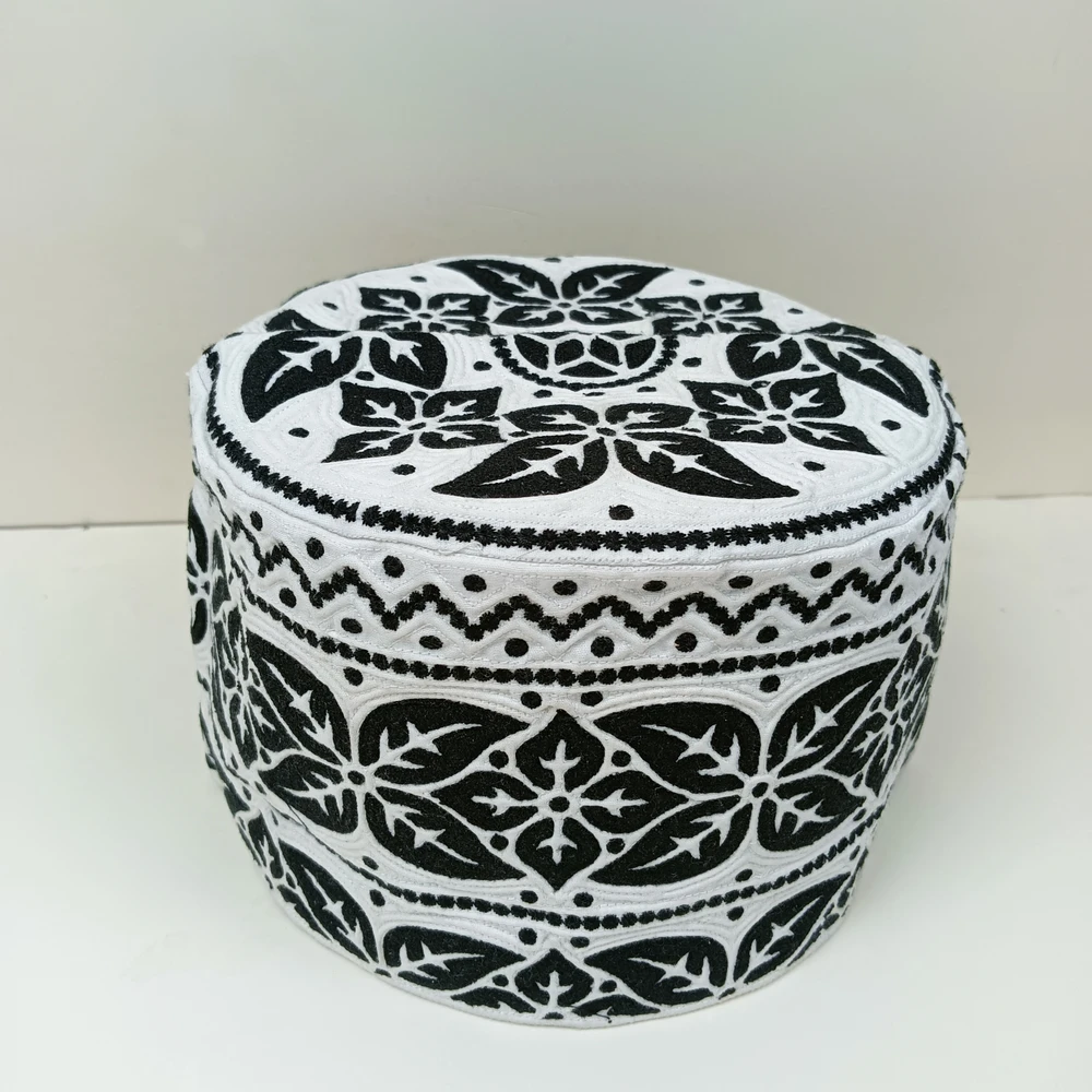 Omani Black Tupi – 58 Size - Image 4