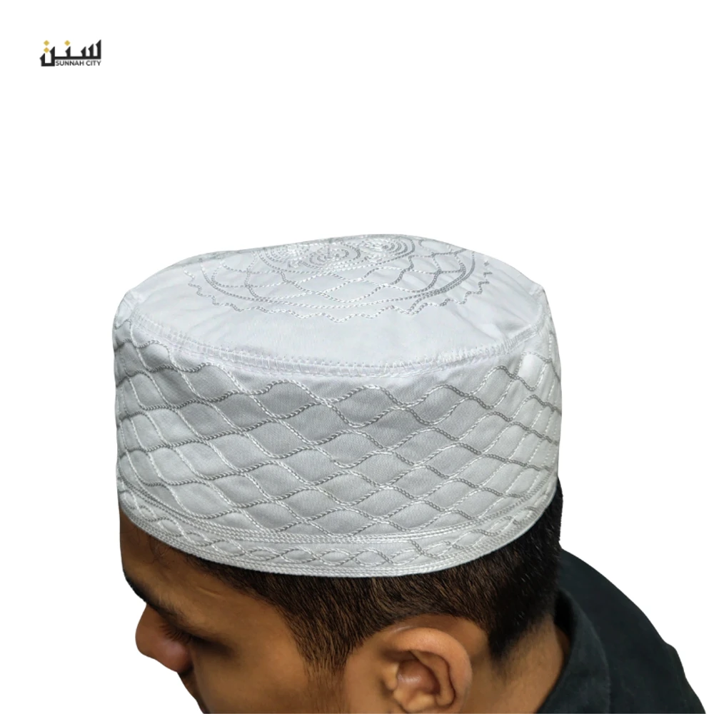 Handcrafted Saudi White Cotton Tupi – Light Net - Image 3