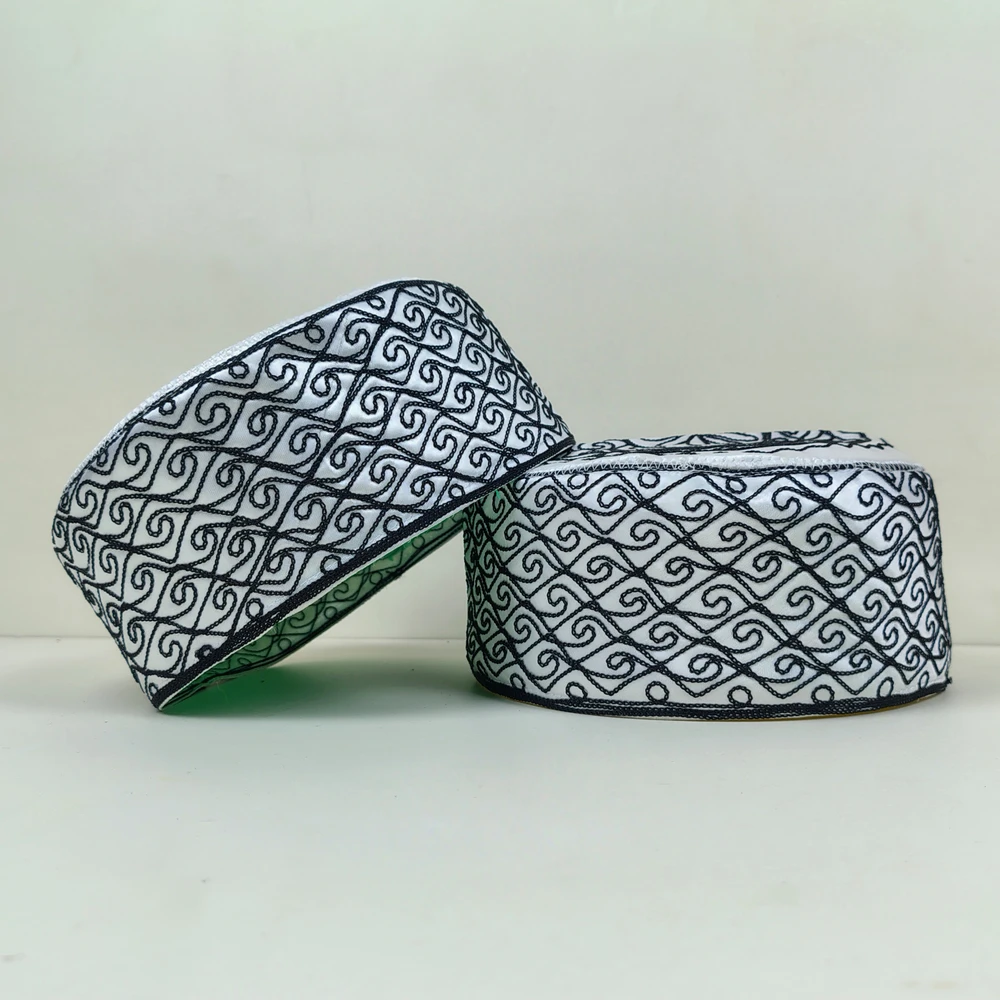 Stylish Black Azhari Tupi – Premium Cap