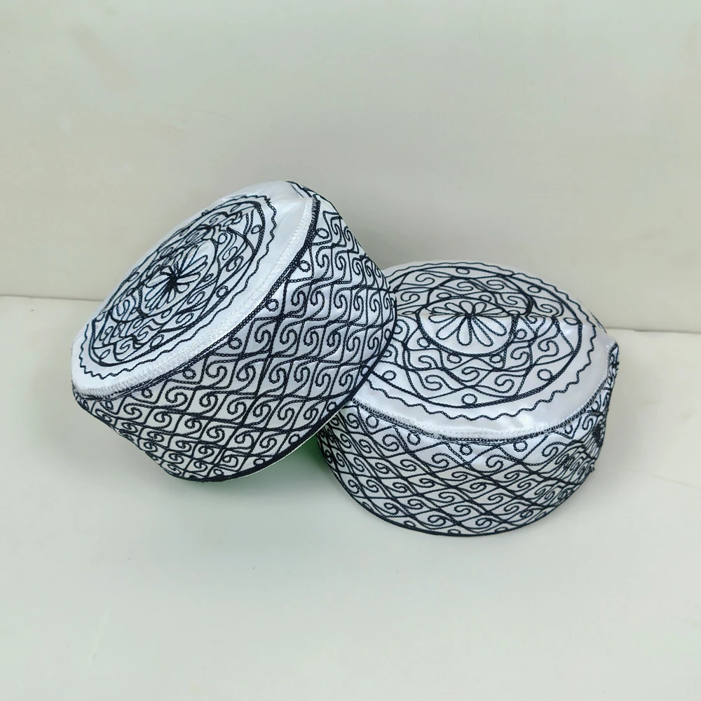 Stylish Black Azhari Tupi – Premium Cap