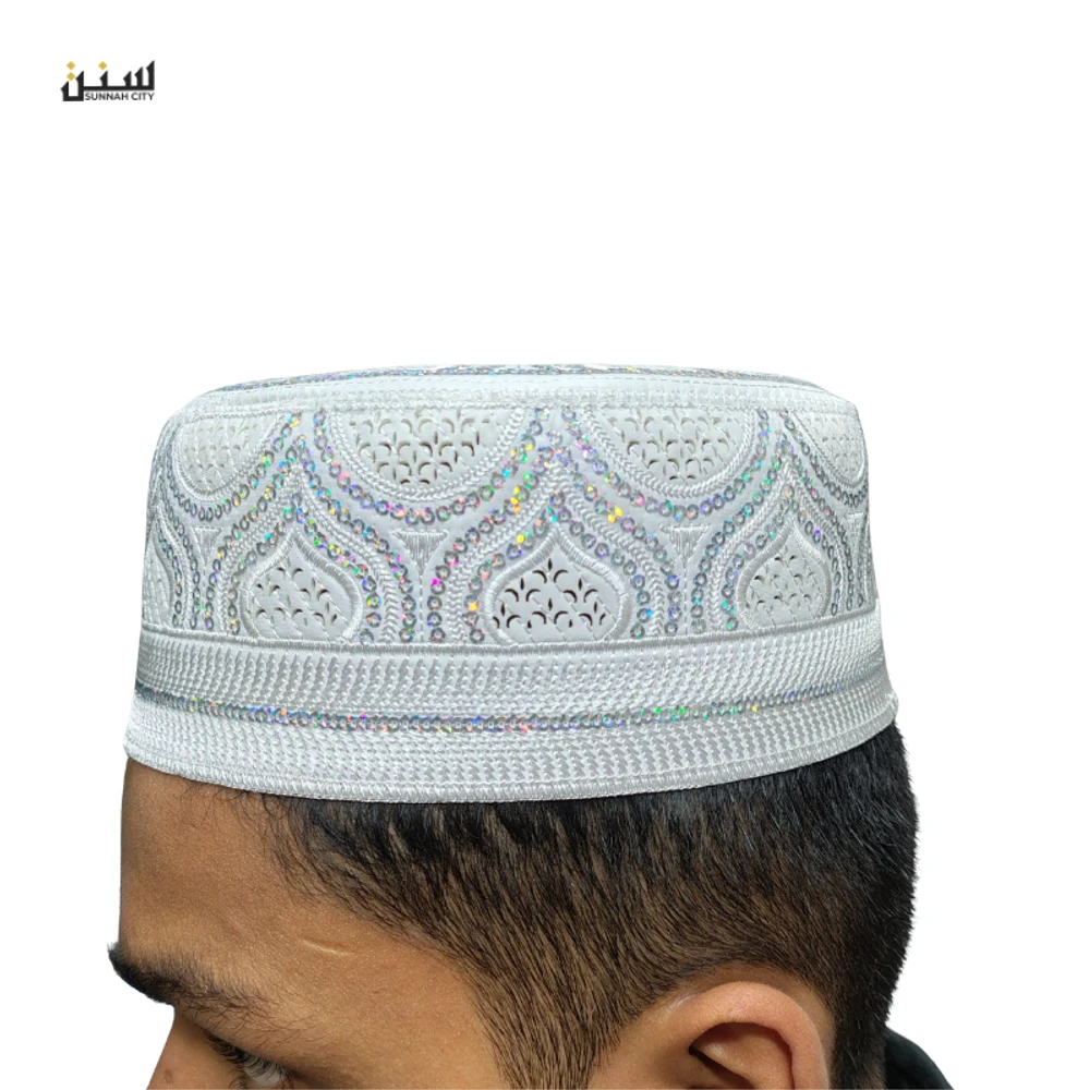 Muslim Prayer Tupi – White Cotton Net Premium