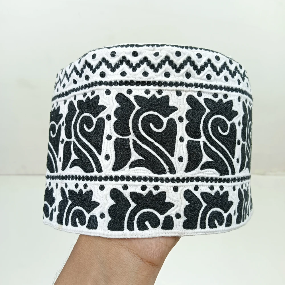 Omani Tupi | হাতে সেলাই করা প্রিমিয়াম কটন টুপি